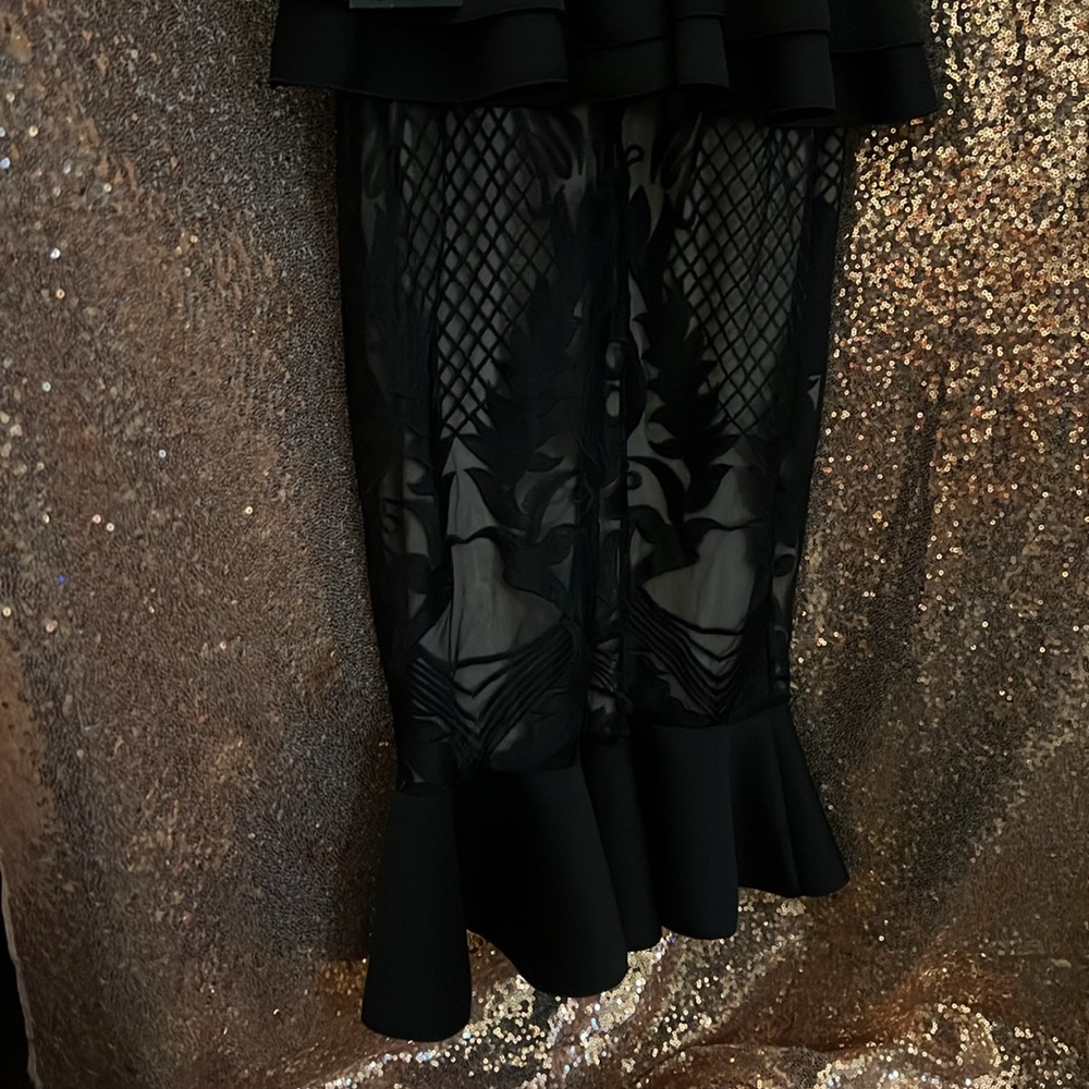Bebe Ruffle Peplum Lace Pencil dress size Small Jet Black/Nude - Picture 5 of 5